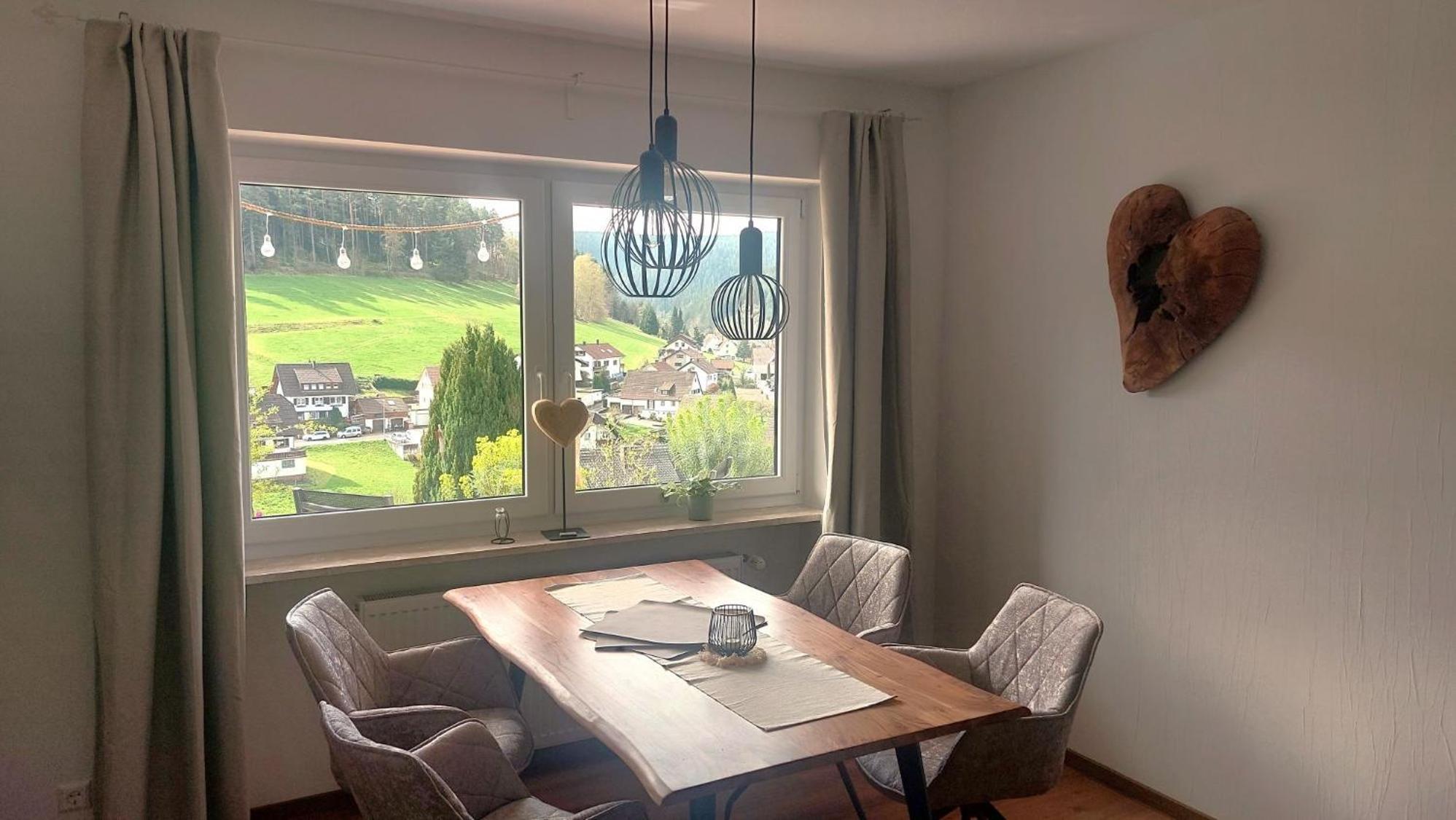 Schoene Zeiten Ferienwohnung, 80Qm Baiersbronn Zewnętrze zdjęcie